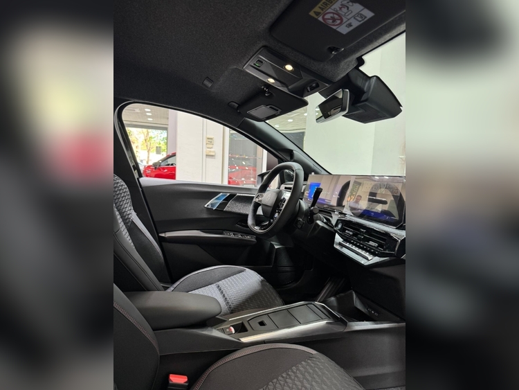 Renault Clio VI 160 E-Tech Full Hybrid Techno foto 11