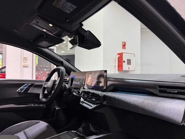 Renault Clio VI 160 E-Tech Full Hybrid Techno foto 6